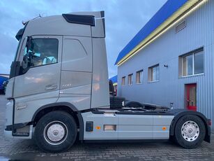 новий тягач Volvo   FH