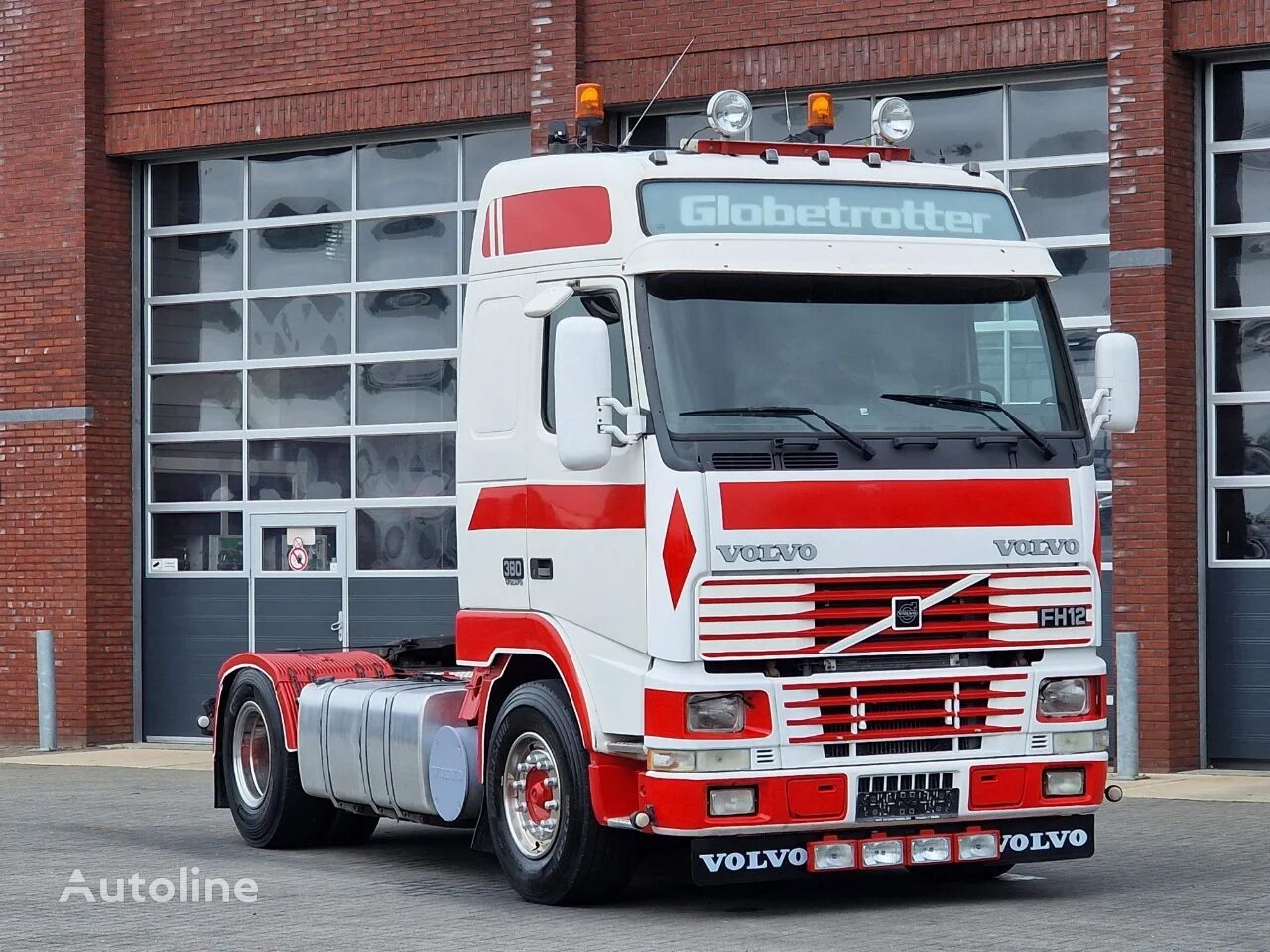 Volvo FH 12.380 Globetrotter 4x2 - Manual gearbox - Custom exterior vilcējs