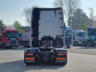 Vilkiko Volvo FH 13.500 Globetrotter XL 4x2 - Low deck - I Save - I parkcool - pardavimas - Vaizdas 6 | Autoline LT Vilkikas Volvo FH 13.500 Globetrotter XL 4x2 - Low deck - I Save - I parkcool - | Vaizdas 6 - Autoline