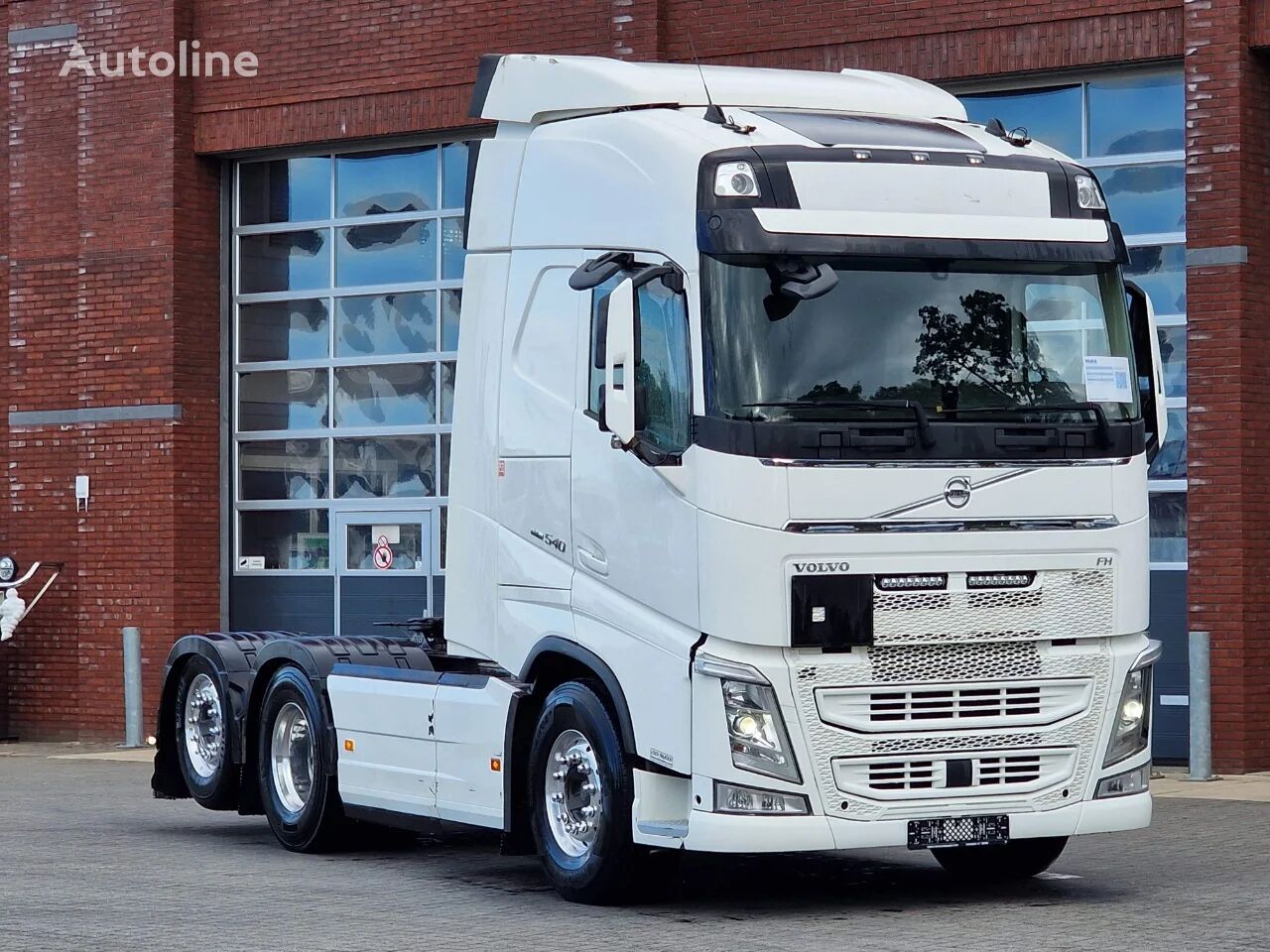 Volvo FH 13.540 Globetrotter 6x2 - PTO & Hydraulic - Retarder - ADR -  tegljač