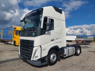 tahač Volvo FH 13 Globetrotter XL 460 I-SAVE I-PARK COOL 4x2