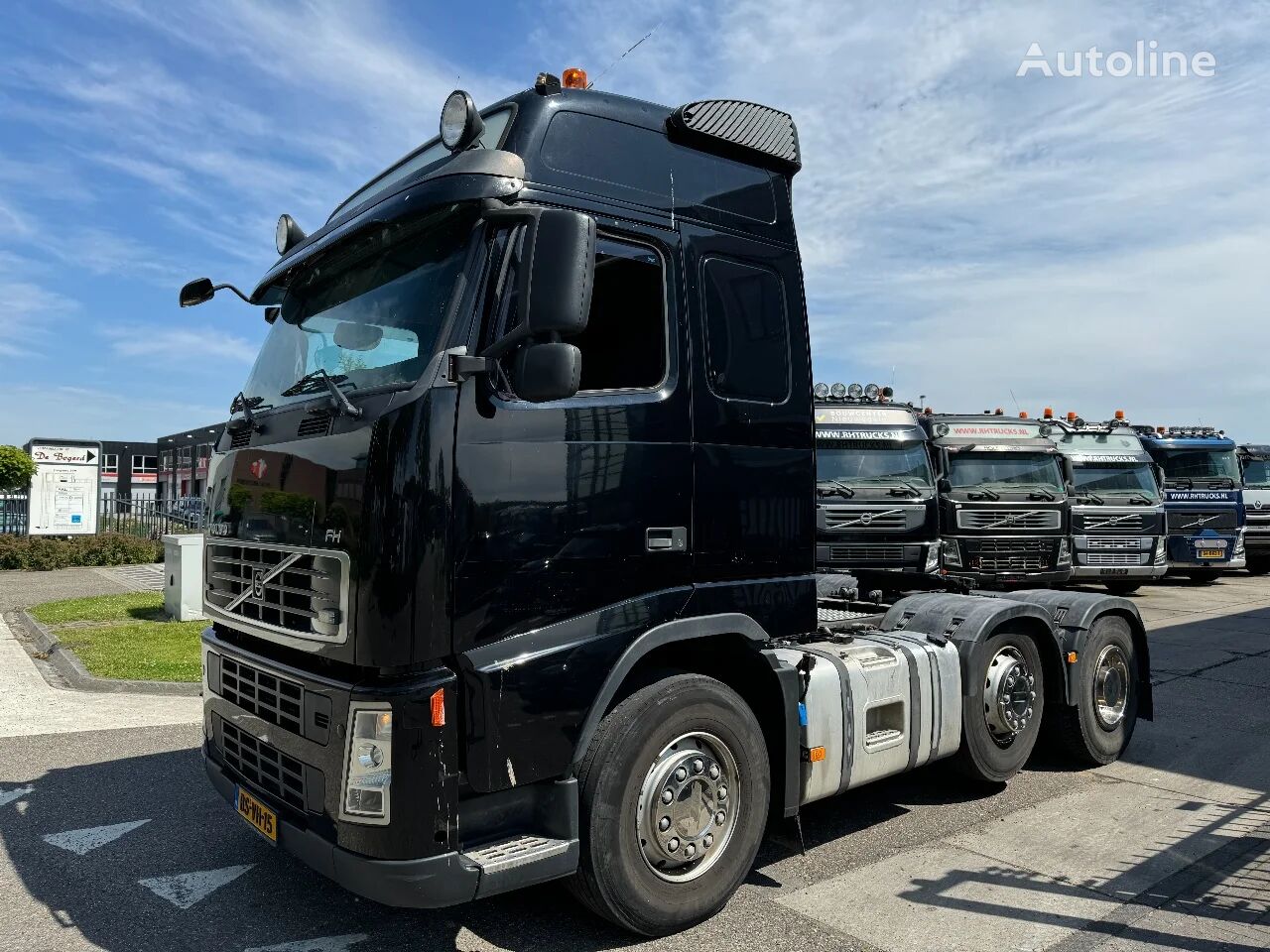 Volvo FH 440 6X2 - EURO 5 + STEERING AXLE + APK 05-2025 tractora