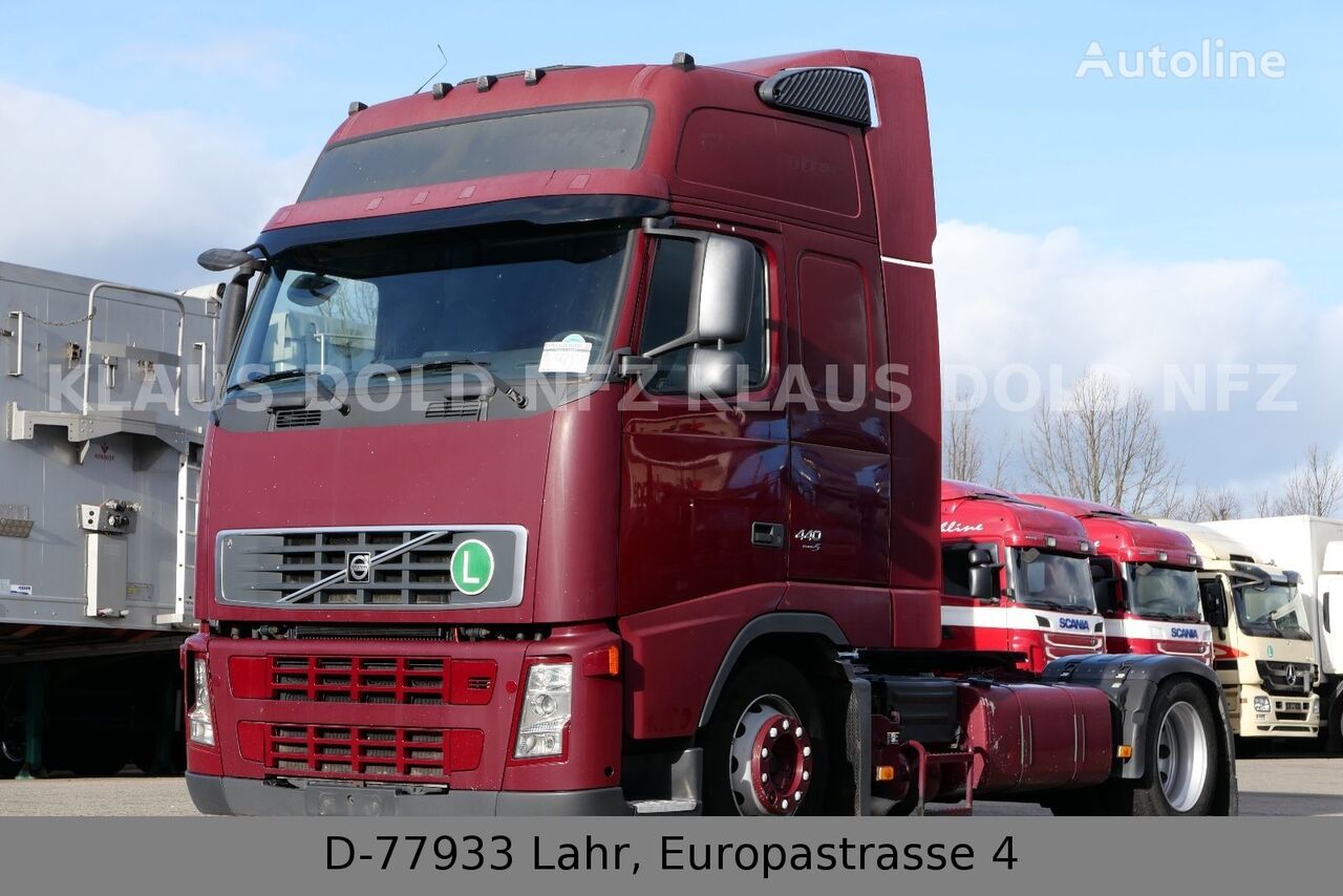 Volvo FH 440 Globetrotter 2-Tanks  Euro 5 truck tractor