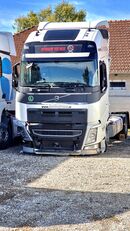 тягач Volvo  FH 460 после аварии