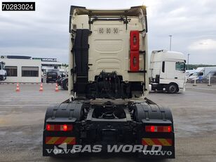 vlačilec Volvo FH 460 4X2 VEB+ I-ParkCool 2x Tanks LED Navi