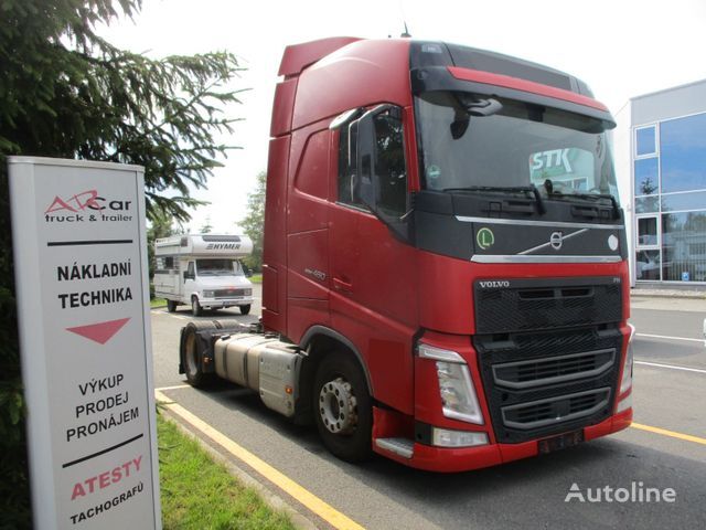 Volvo FH 460 LowDeck Mega truck tractor