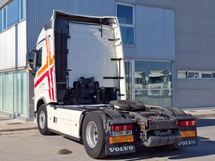Volvo FH 500 truck tractor