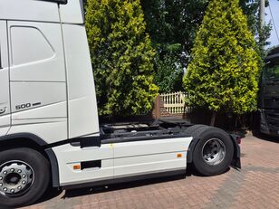 Volvo FH 500 truck tractor