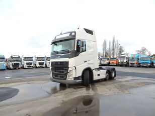 Volvo FH 500 6x2 Globetrotter XL trekker