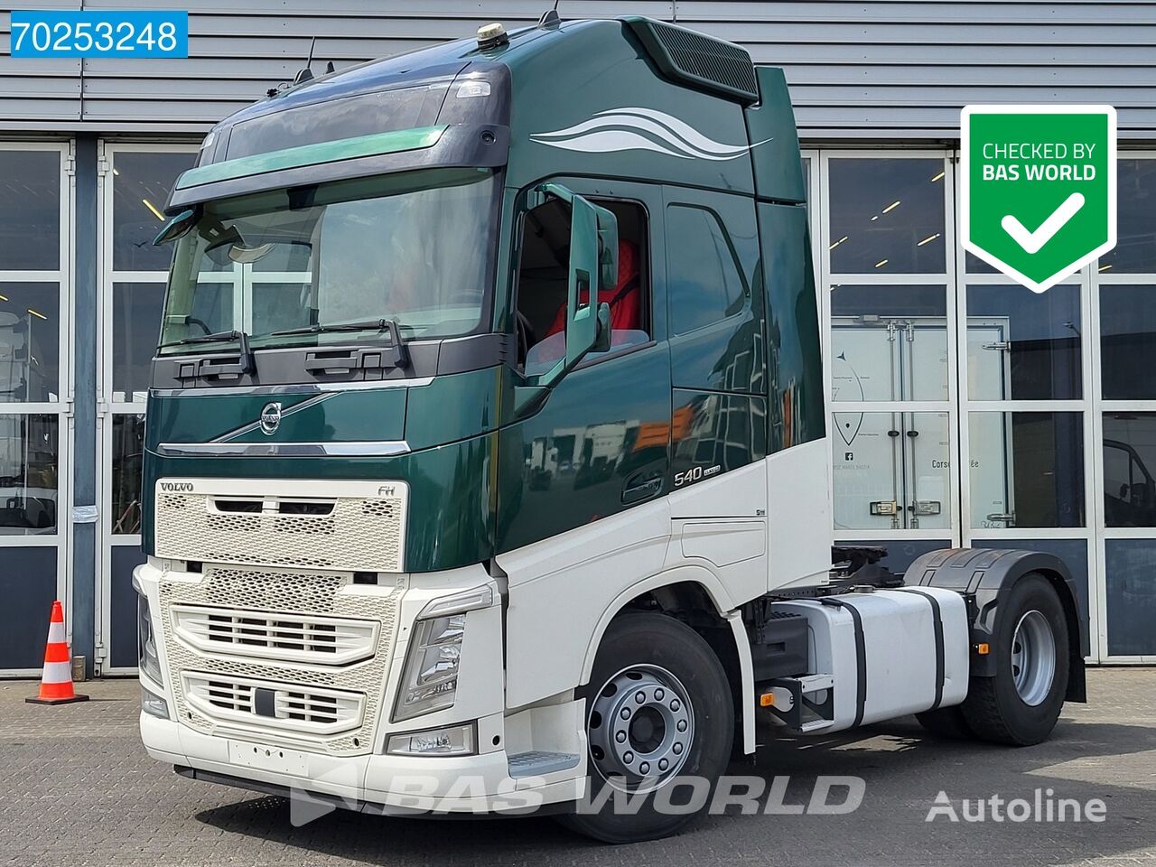 ciągnik siodłowy Volvo FH 540 4X2 XL VEB+ 2x Tanks ADR ACC Standklima