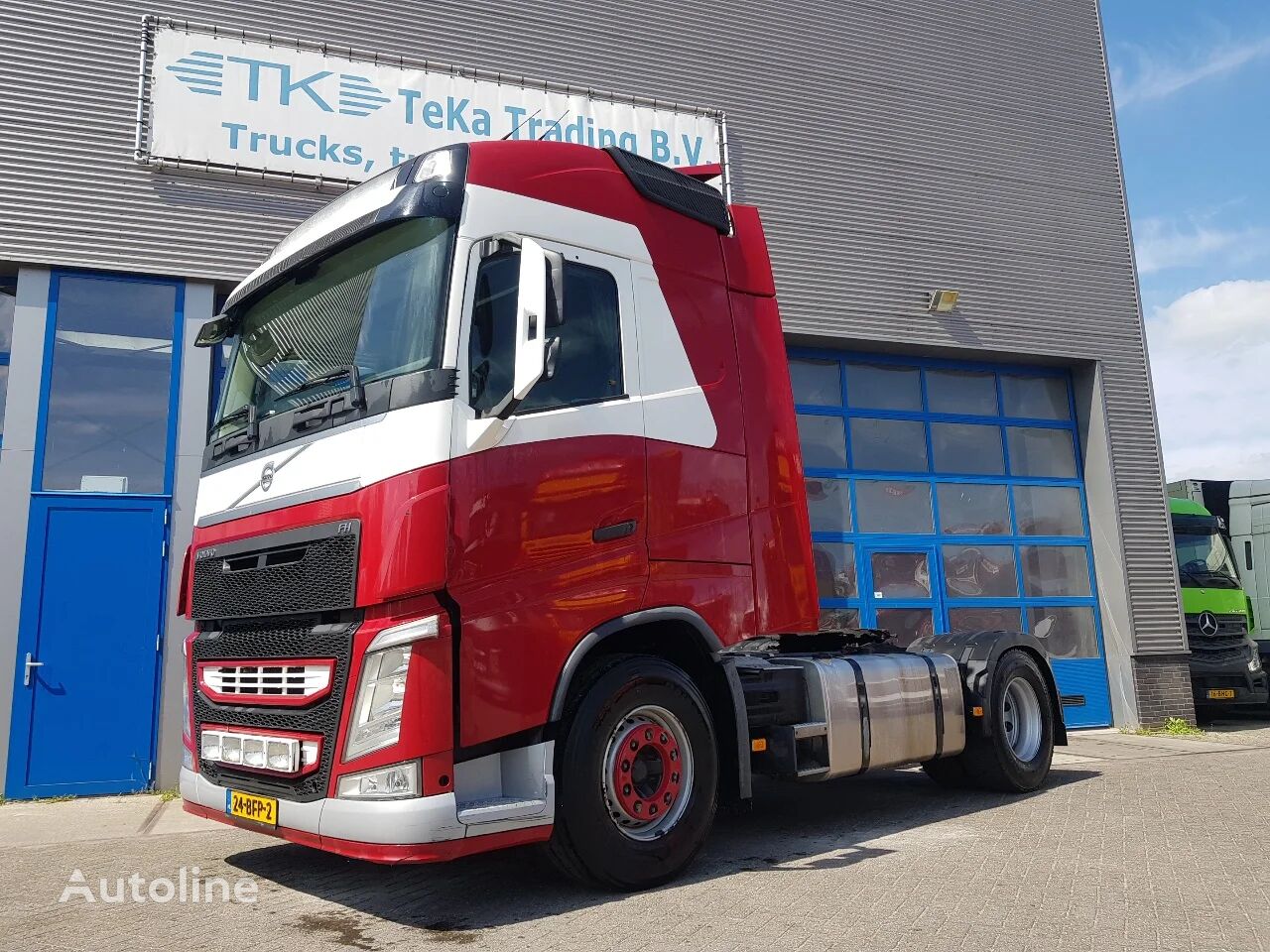 cap tractor Volvo FH Double tank Netherlands truck