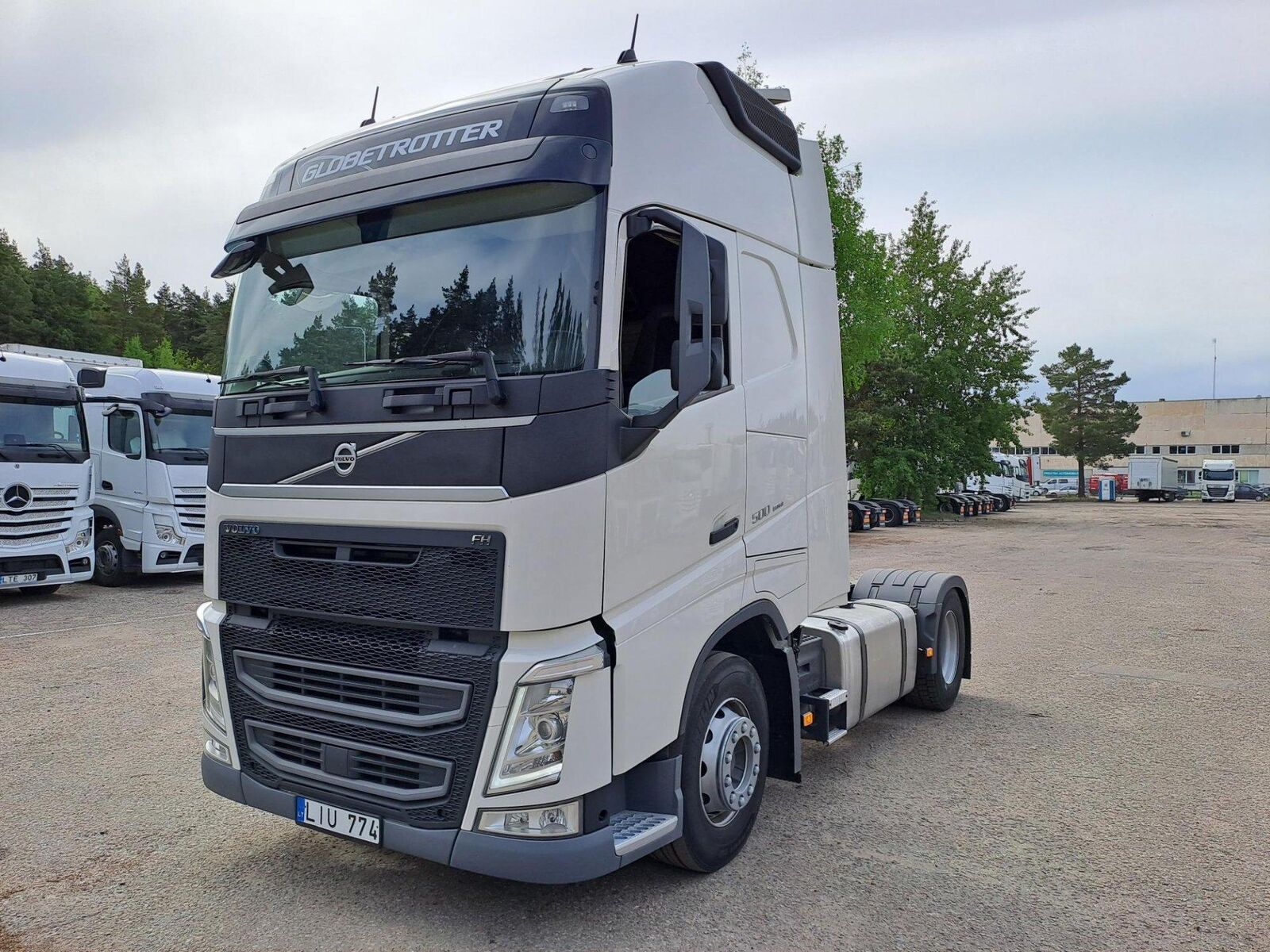 Volvo FH13 500 4x2 XL Euro 6 VEB+, I-Save, RBS truck tractor