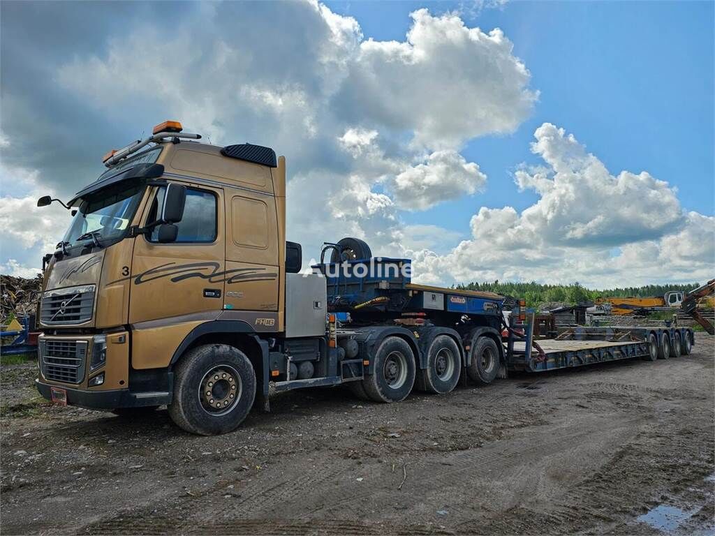 Volvo FH16 truck tractor + low bed semi-trailer