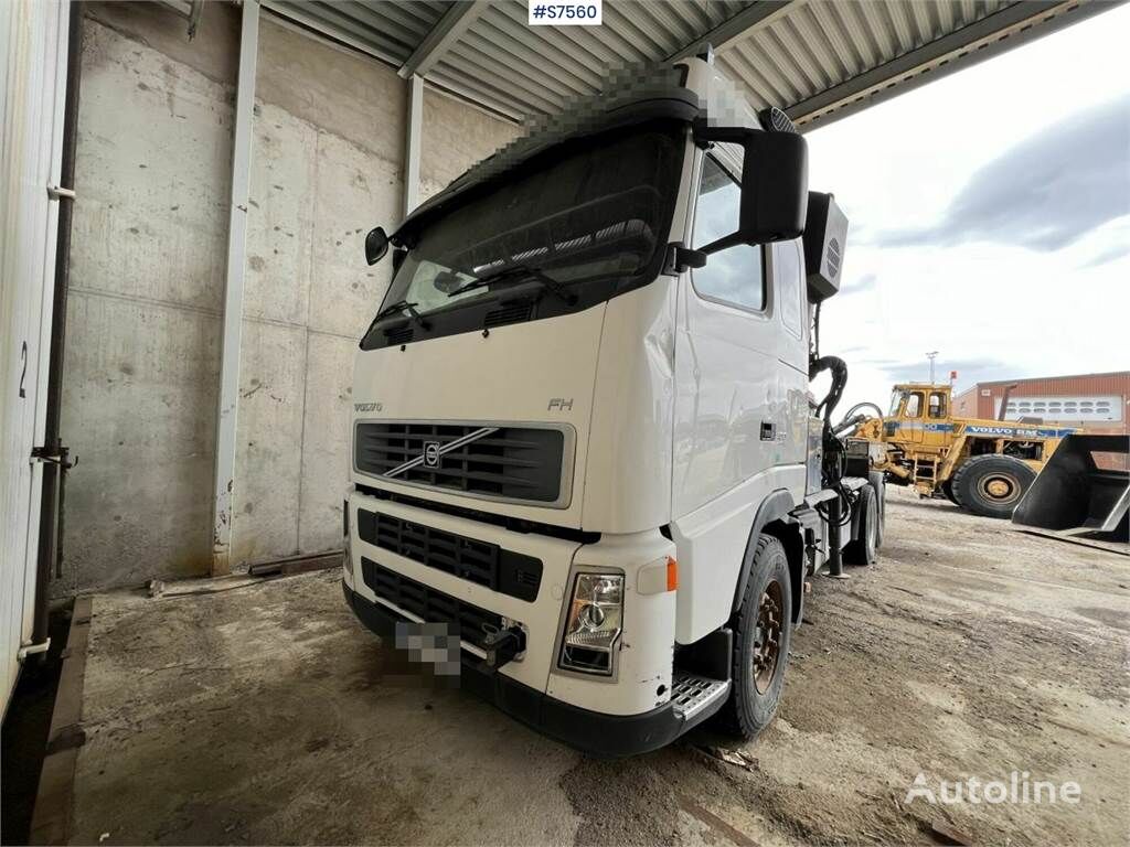 Volvo FH400 with Epsilon 110Z crane truck tractor