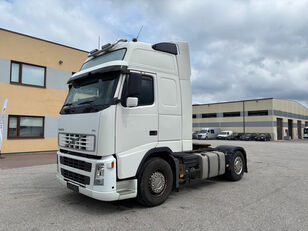 тягач Volvo FH440