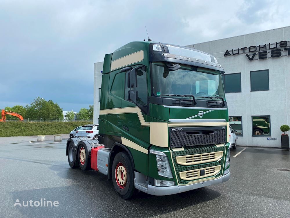 السيارات القاطرة Volvo FH460