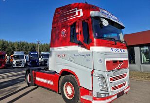 Volvo FH460 truck tractor