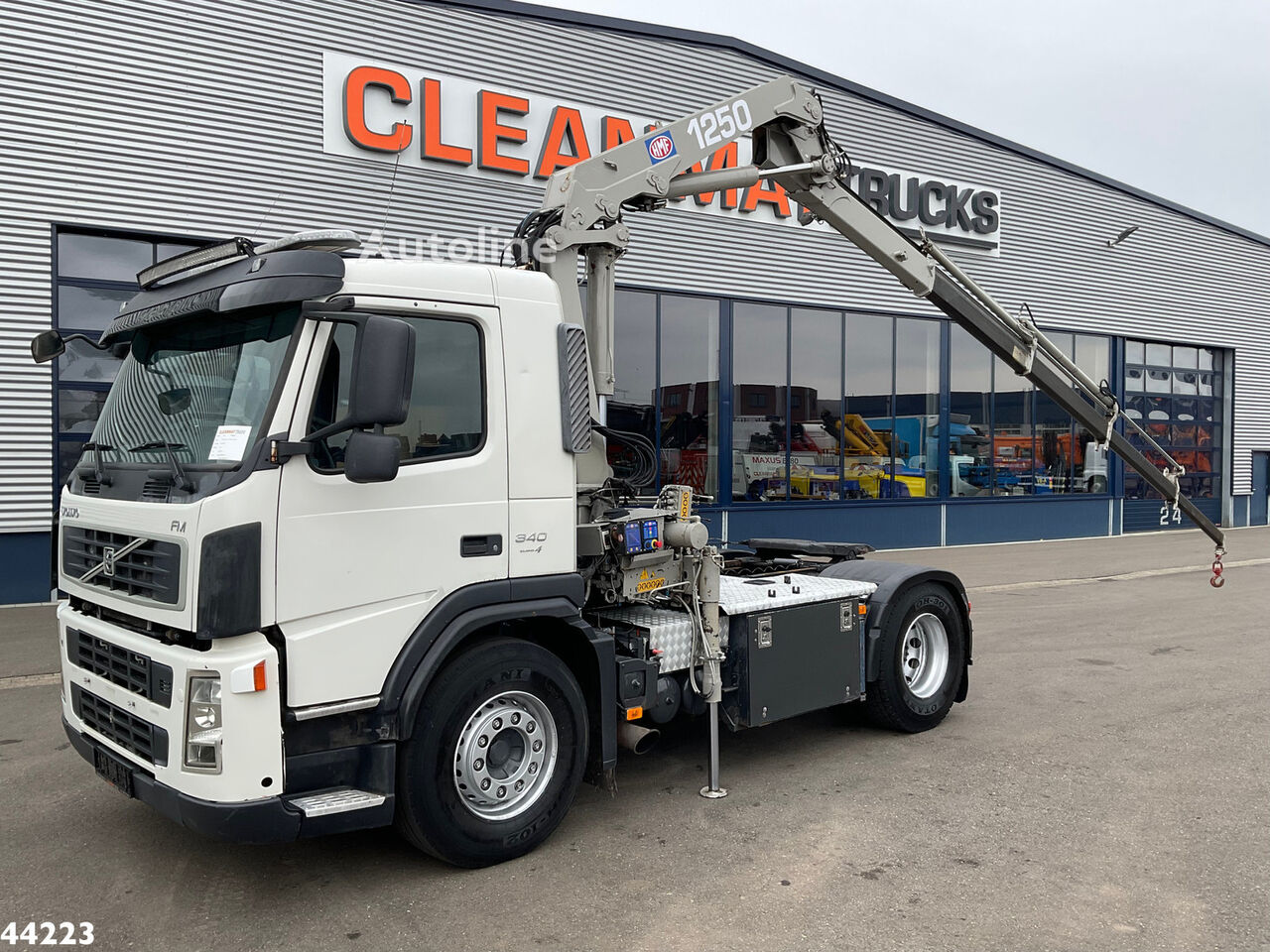 Volvo FM 340 HMF 12 Tonmeter laadkraan cabeza tractora - Autoline