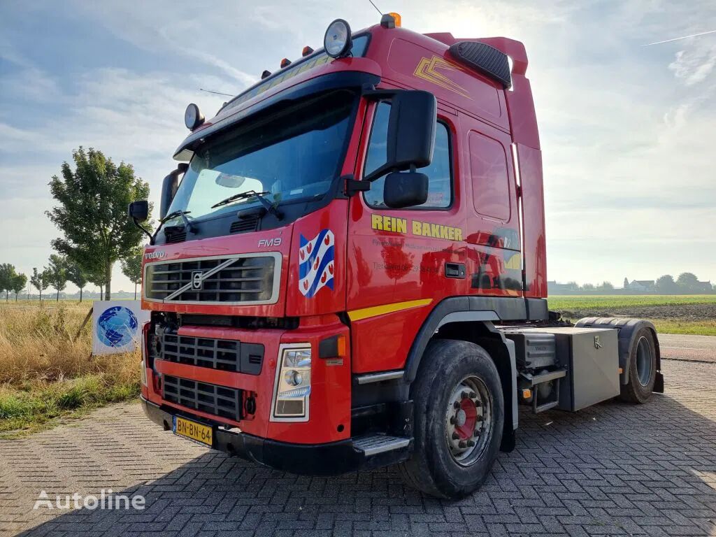 тягач Volvo FM 9