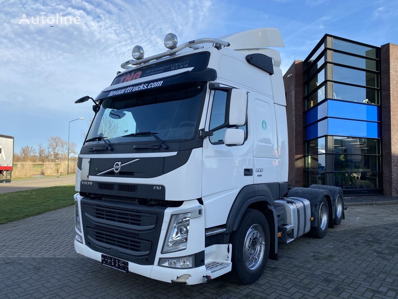 السيارات القاطرة Volvo FM500