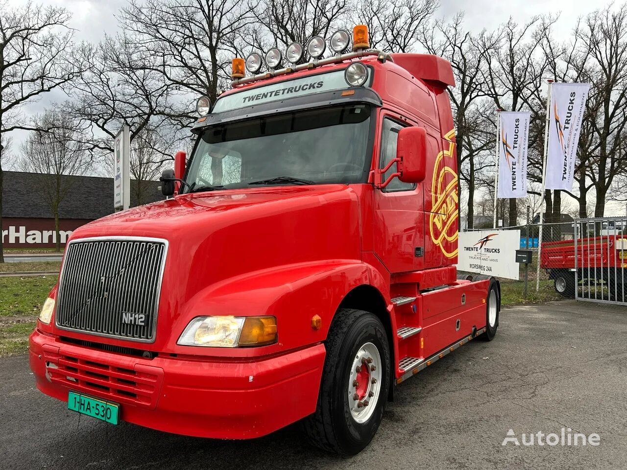 السيارات القاطرة Volvo NH 12.460