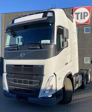тягач Volvo Vehicle Tractor 6x2-2 Standard