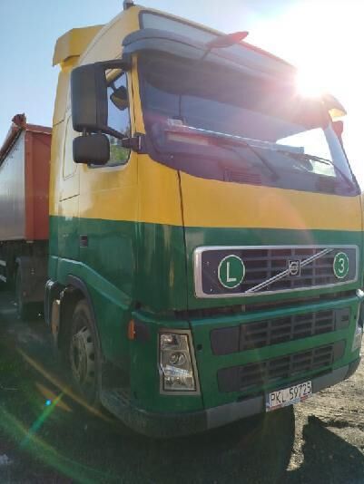 камион влекач Volvo fh 12 420