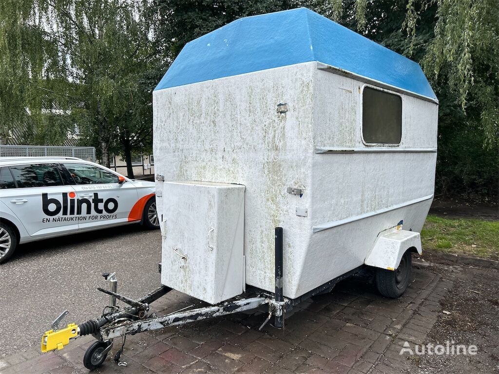 INTERMITTENT  AB M 270 vending trailer