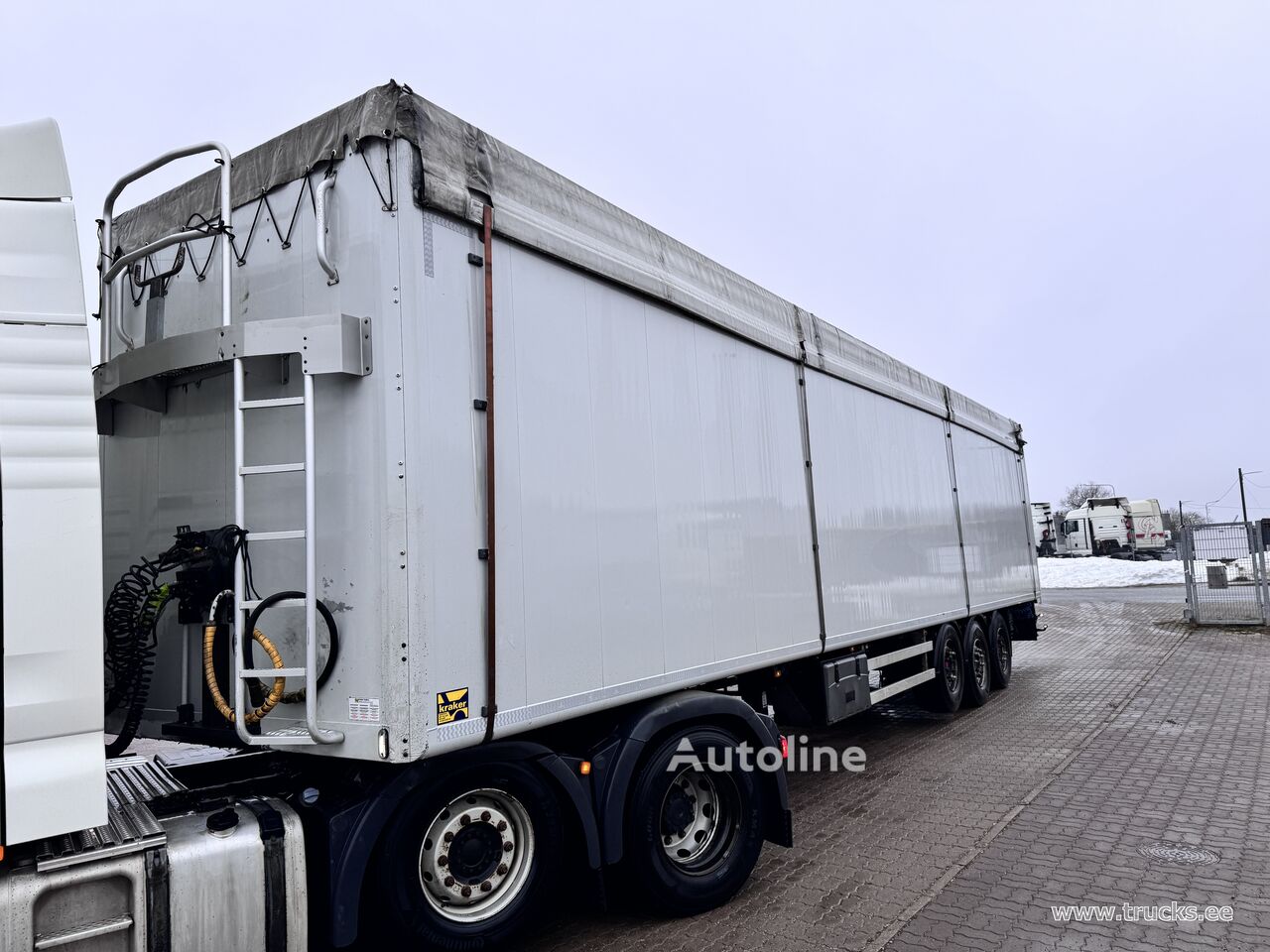 Semi-remorque à plancher mobile Kraker CF-200 à vendre | Autoline BF Semi-remorque à plancher mobile Kraker CF-200 - Autoline