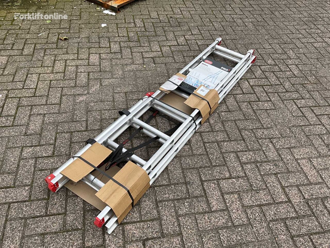 Altrex Atlas magazijnladder