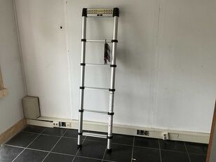 Altrex Vouwladder warehouse ladder