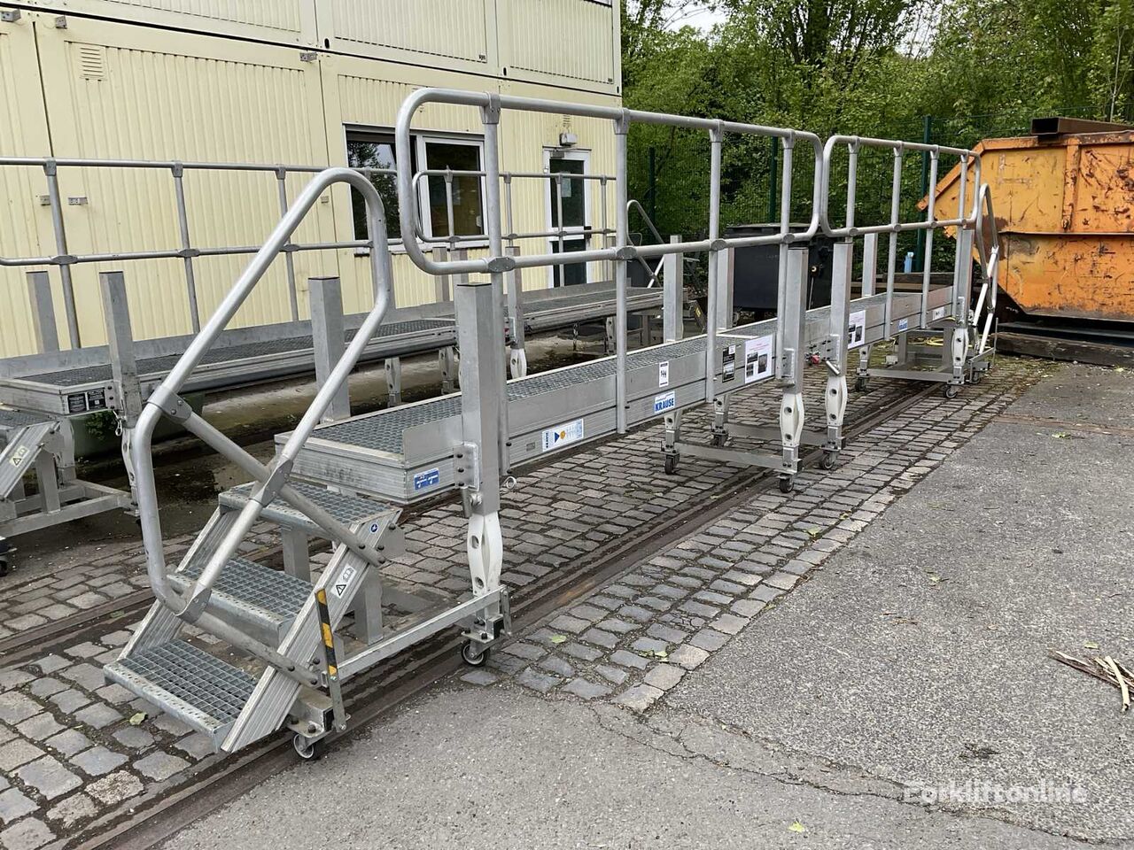 Krause 2017 Krause Podestleiter paar warehouse ladder