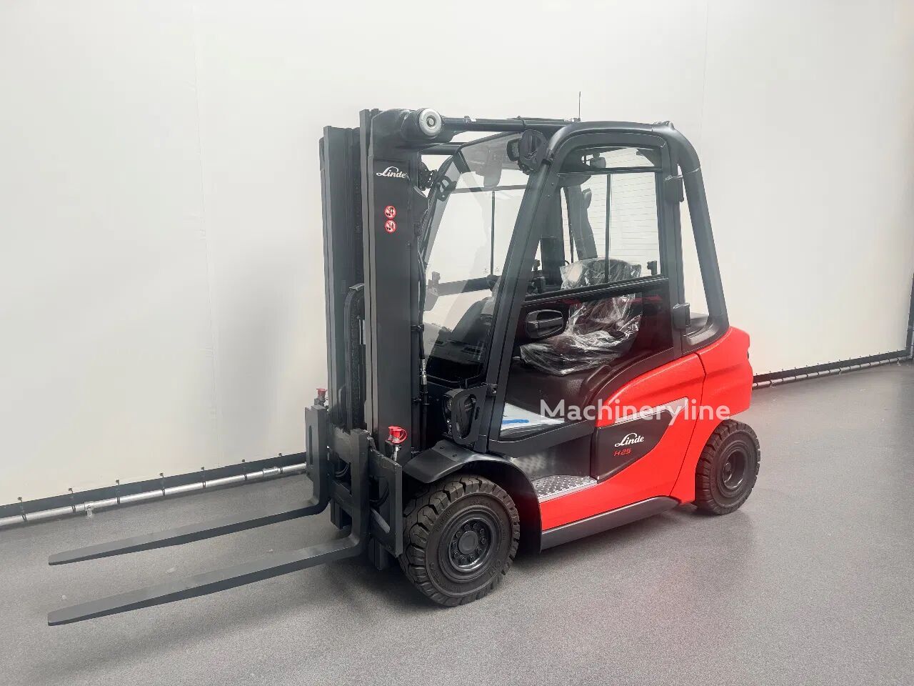 Forklift diesel Linde 1202 H 25 D-01 dijual | Machineryline ID Forklift diesel Linde 1202 H 25 D-01 baru - Machineryline
