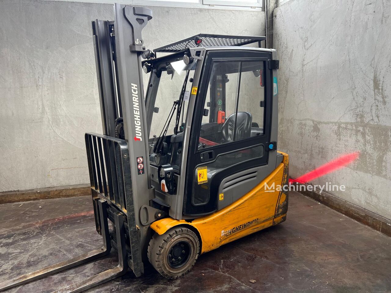 Električni viličar Jungheinrich EFG220 Li-ion - Machineryline