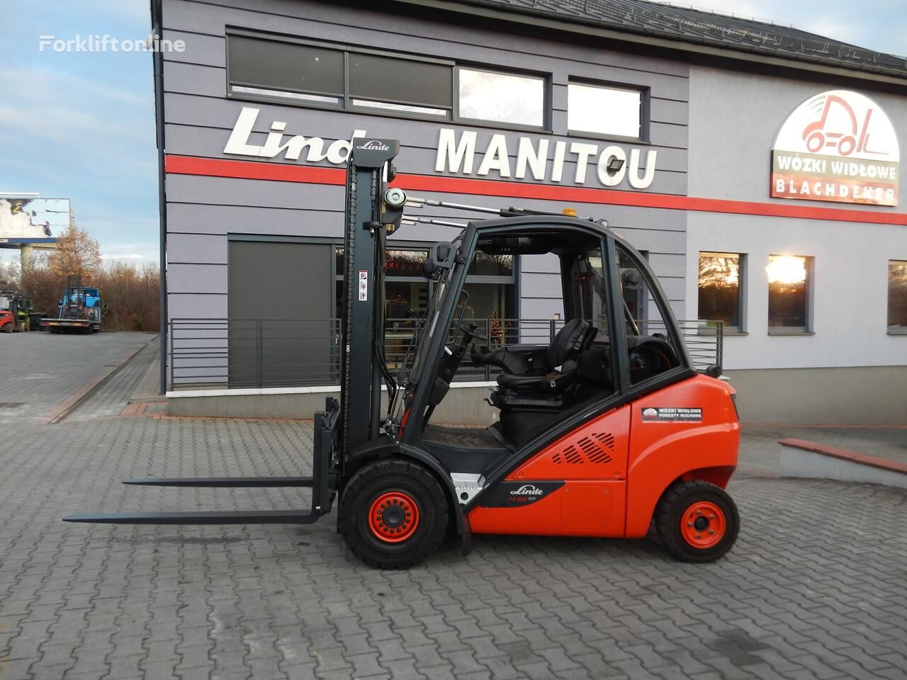 Купить газовый погрузчик Linde H35T-02 Side shift | Machineryline MD Газовый погрузчик Linde H35T-02 Side shift - Machineryline