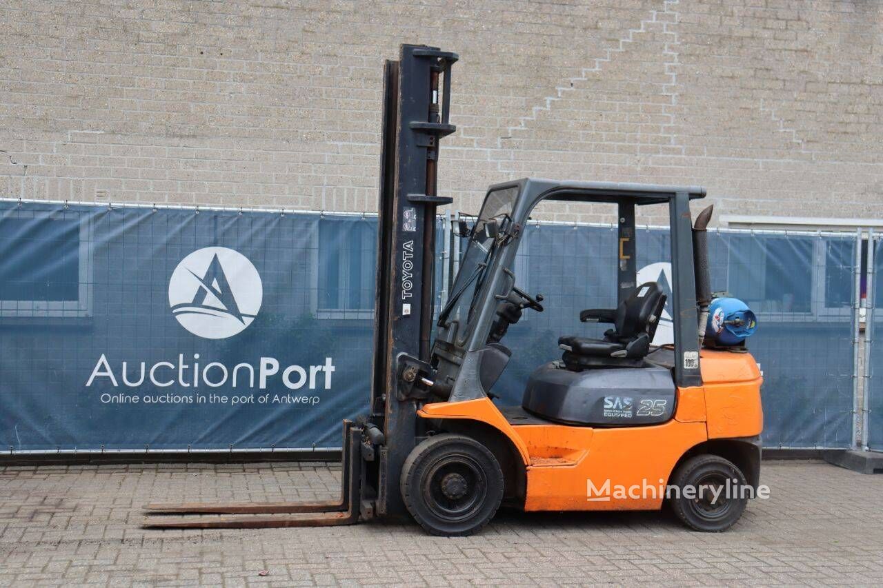 Вилушкар на гас Toyota 42-7FGF25 - Machineryline