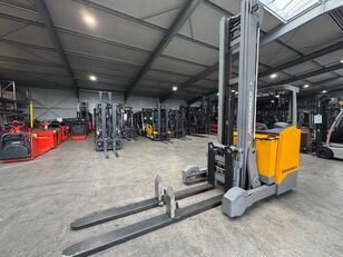 Jungheinrich ETV312 reach truck