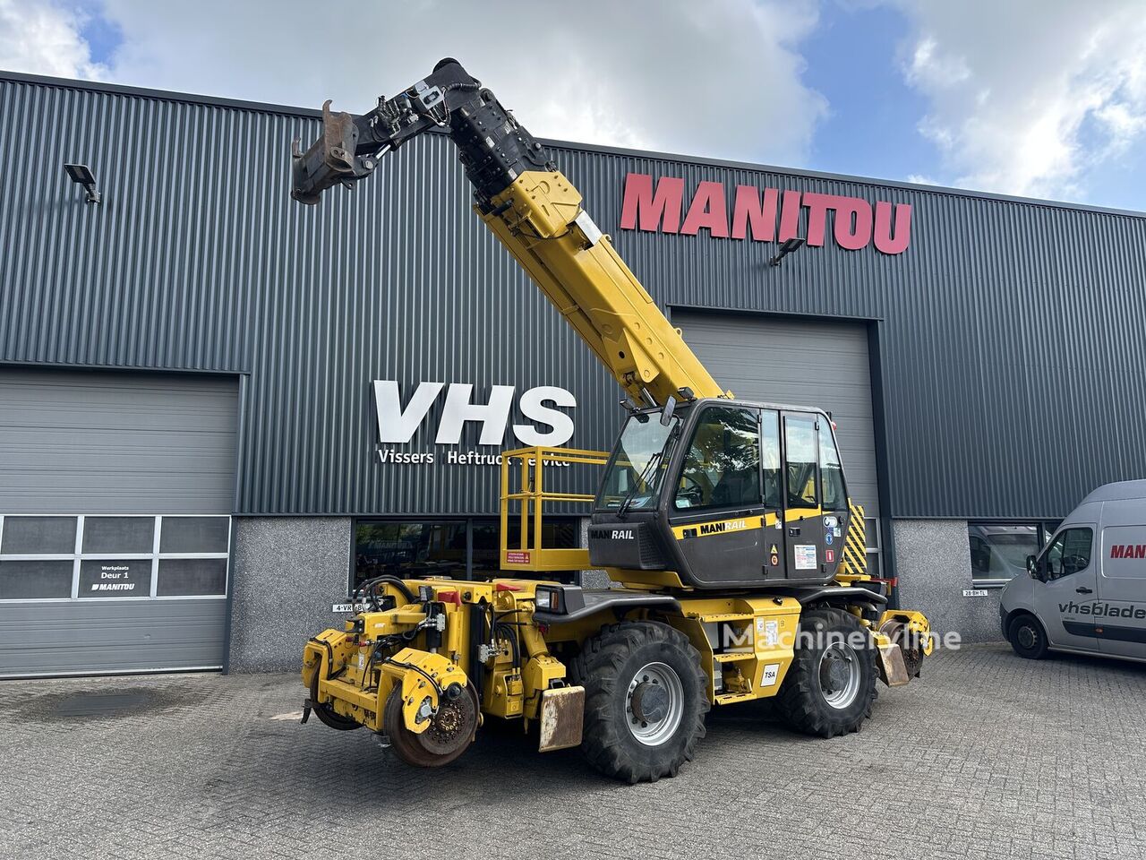Manitou Manirail rotating telehandler - Machineryline