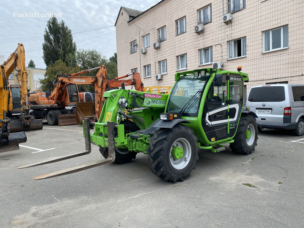 Купить телескопический погрузчик Merlo TF 33.7 | Machineryline UA Телескопический погрузчик Merlo TF 33.7 - Machineryline