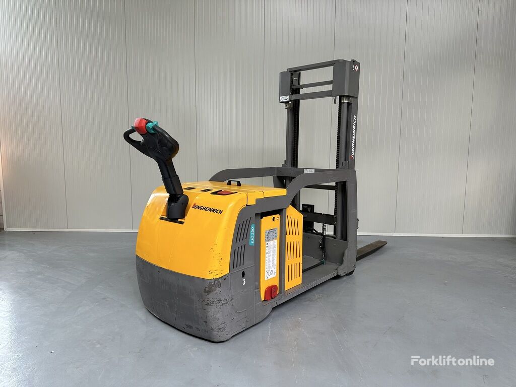 EJG 320 ( 2.0 T @ 600 MM !! ) * DEMO !! warehouse shelving