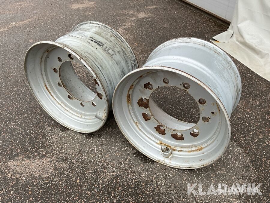 2st fälgar Manitou 14.00x22.5 wheel