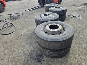 BRIDGETONE AND OTHERS 8 USED TRAILER TIRES  SIZE 265/70 R19.5 WI ホイール