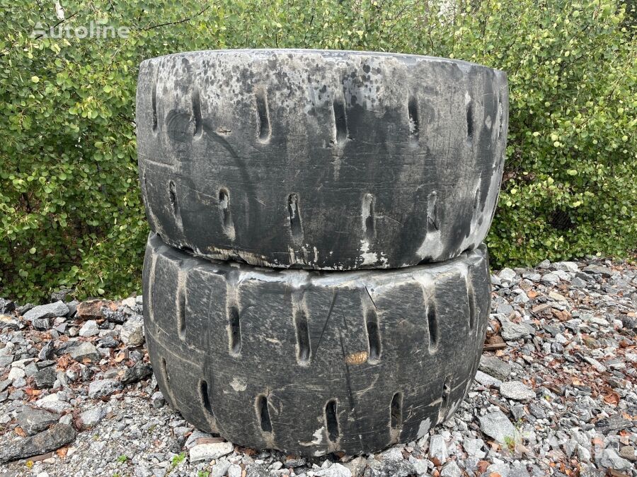 колесо Bridgestone Entreprenaddäck Bridgestone 35/66R33