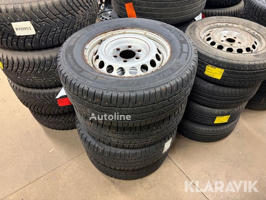 عجلة Däck & fälgar 235/65R16C 4st - Autoline
