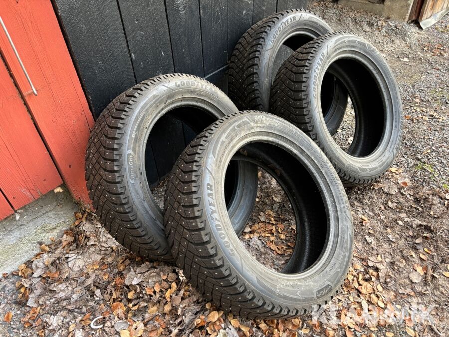 Goodyear 235/55R18 104T točak