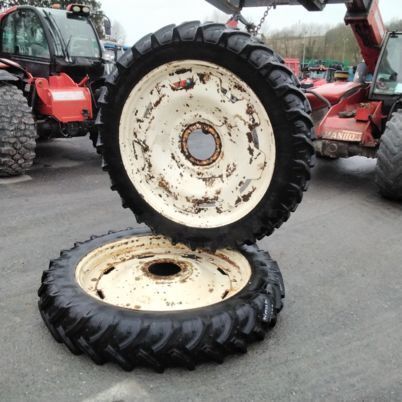 Kleber 11.2R44 wheel