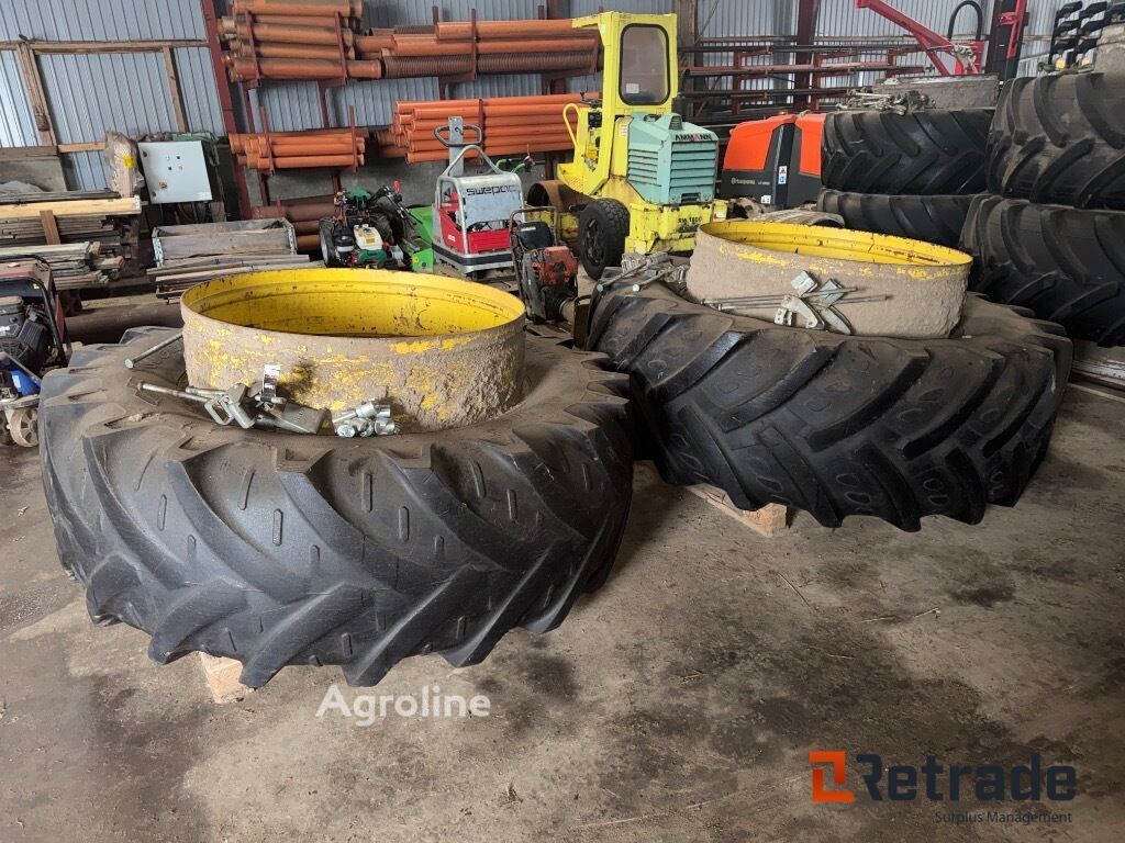 Kleber 1 sæt. tvilling hjul med spænder Kleber 620/70 R42 ホイール - Agroline