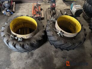 Kleber 1 s&aelig;t. tvilling hjul med sp&aelig;nder Kleber 620/70 R42 wheel