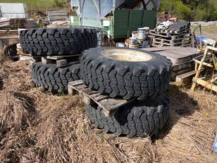 roue Nokian Nokia Vinterdekk/Industridekk med pigg TRI