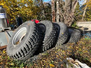 колесо Nokian piggdekk 440/80R24 brukt på teleskoptruck